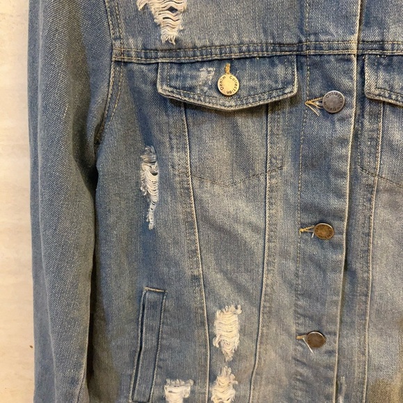 Ci Sono Distressed Jean Denim Jacket. - Picture 3 of 16